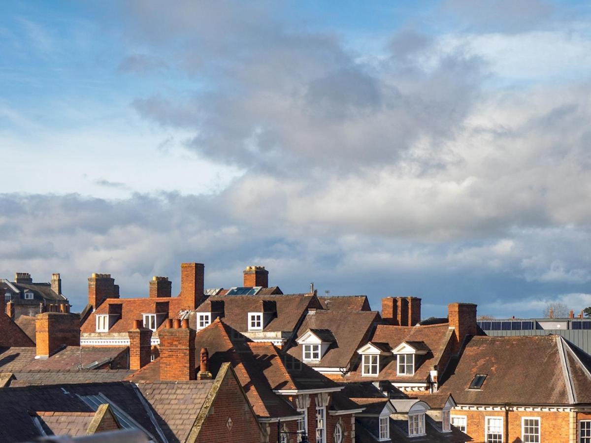 Pass The Keys Art Deco Inspired Apartment With Roof Top Views Shrewsbury Eksteriør bilde